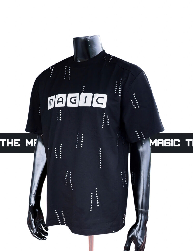 𝑻𝙃𝑬 𝑴𝘼𝑮𝙄𝑪 DREAM T-SHIRT– BLACK